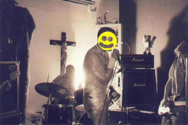 Band CrustyNuts